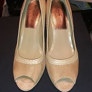 Bandolino "Bdebba" Pumps